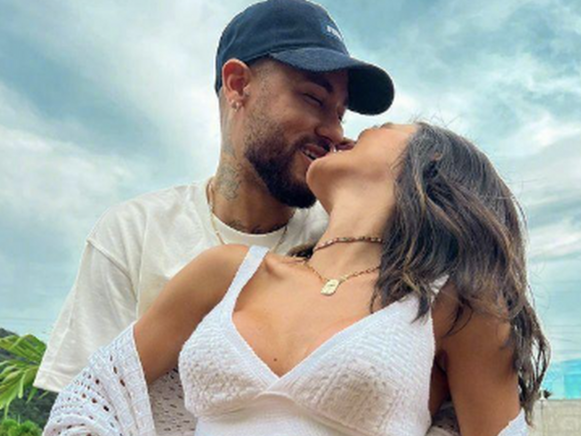 华体会平台入口-巴媒：内马尔的第四个孩子于当地时间周六凌晨诞生