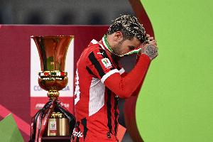 华体会综合平台入口-有没有尝试留特奥？阿莱格里：特奥是顶级球员，值得最美好的祝福