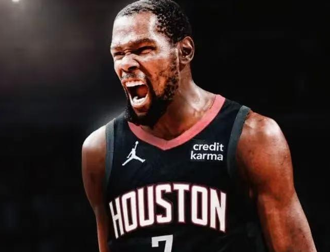 续签3年3900万！放弃1年4479万！火箭双喜临门，KD交易成头等大事