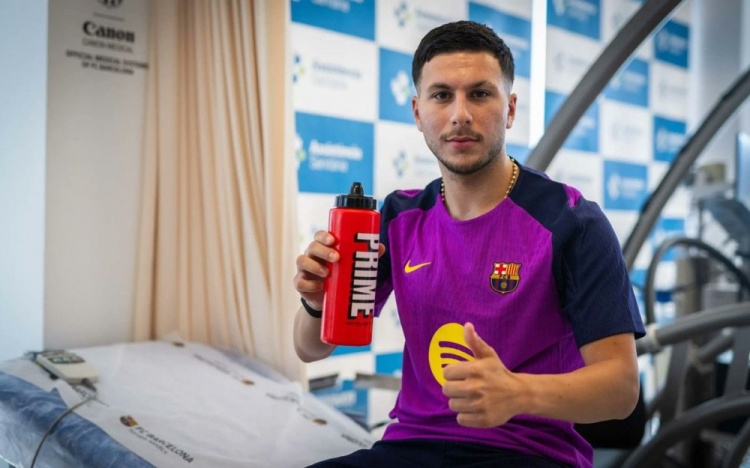 华体会体育赛事-官宣在即！巴萨晒出19岁边锋巴德吉体检照片