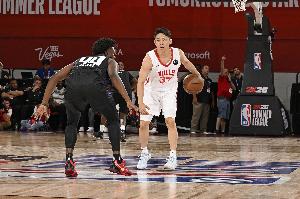 华体会综合平台入口-打出自身特点！河村勇辉8中4&amp;7罚6中砍15分10助3断！正负值+14