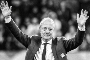 R.I.P.法甲历史第二射手、里昂传奇拉孔布去世，享年72岁