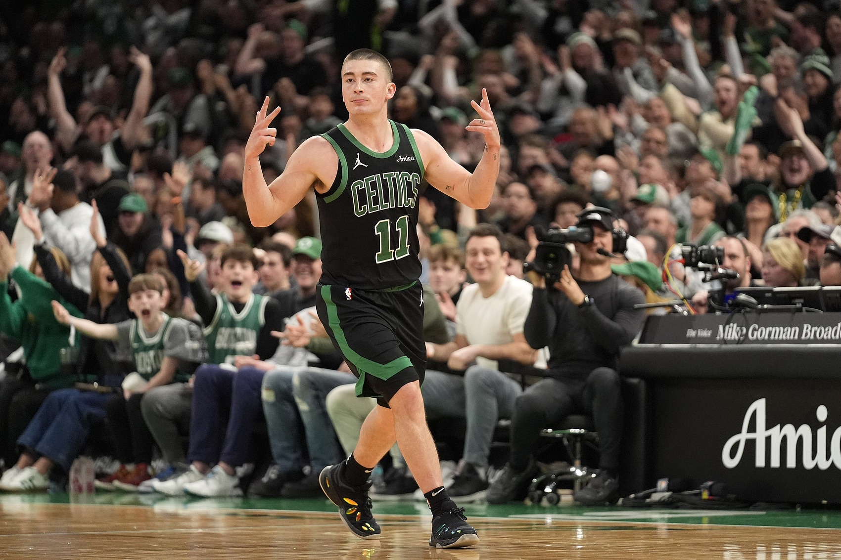 华体会综合平台入口-普理查德：专注赛场表现而非个人荣誉，拒绝为全明星席位刷数据