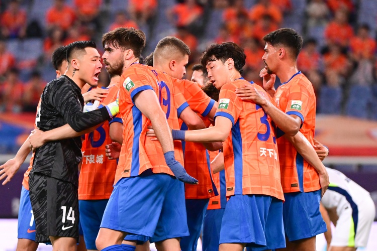 HTH官网-泰山队赛前训练仅22人参与，泽卡与克雷桑或缺席对阵申花